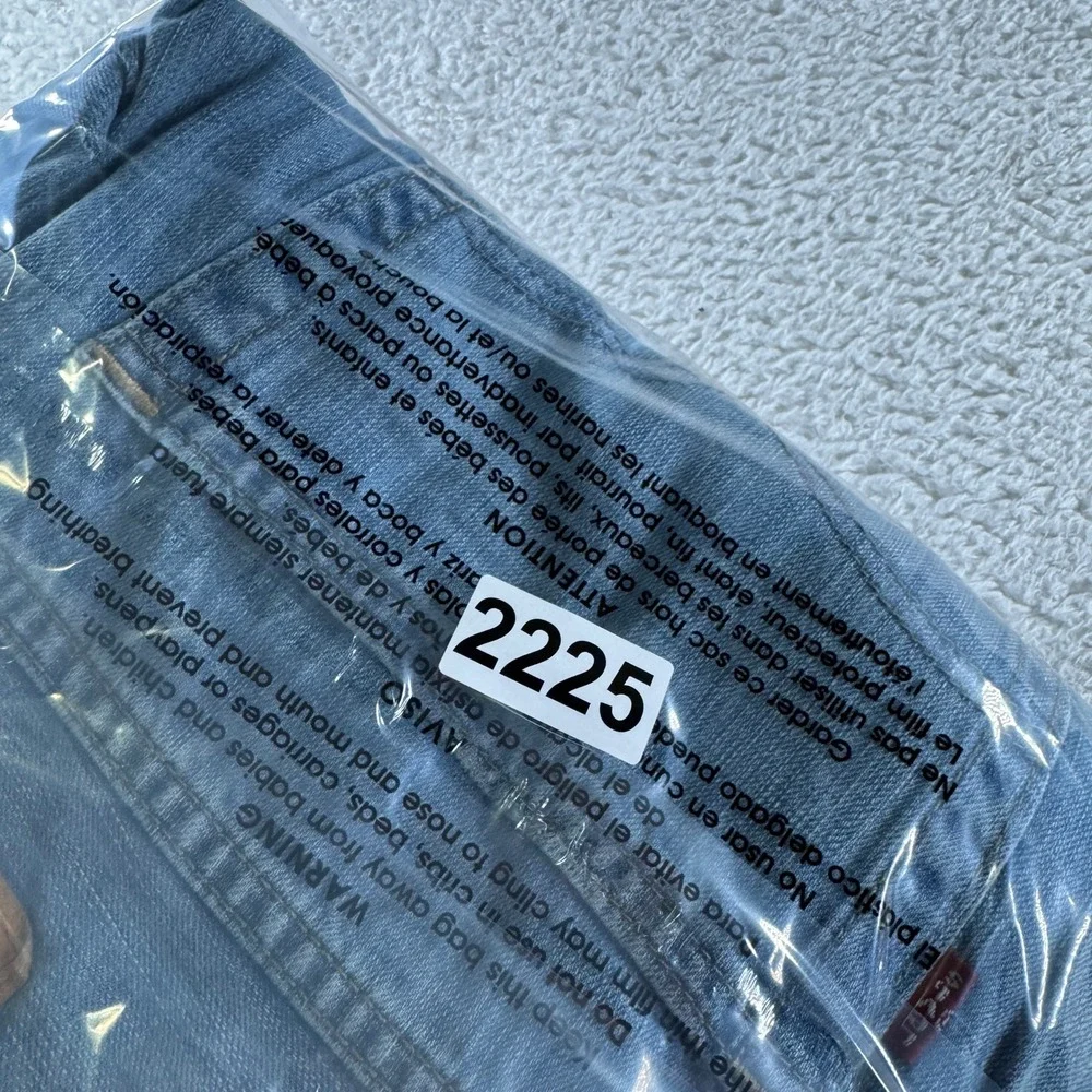 Levis any wear